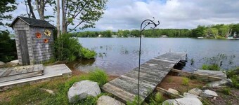 CAIA Lakeside Retreat- Sunken Lake, NS