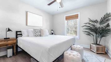 3 Schlafzimmer, Schreibtisch, Bügeleisen/Bügelbrett, kostenloses WLAN