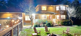 *5Bdrooms*HotTub*4KingBeds*5minParkway