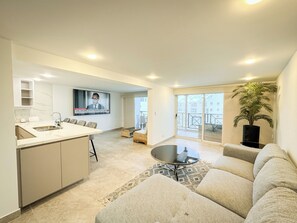 TV - Luxury Downtown Penthouse (San Andrés)