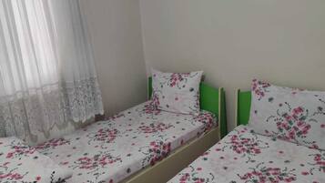 Basic Room, Smoking | Free WiFi, bed sheets