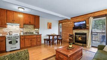 Téléviseur connecté, foyer, livres