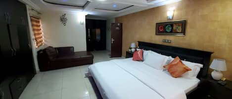 3 間睡房、熨斗/熨衫板、免費 Wi-Fi、床單