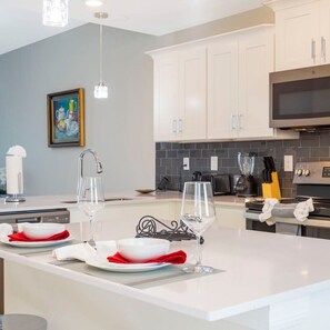 Apartment | 2 bedrooms, soundproofing, Internet - Stunning 2Bd Apto Close to Disney Storey Lake 105 3171 (Kissimmee)