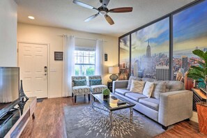 3 bedrooms, desk, soundproofing, Internet