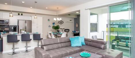 Apartemen | 2 kamar tidur, meja kerja, kedap suara, dan internet