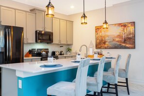 4 bedrooms, soundproofing, Internet - Splendid 4 Bd w Pool Close to Disney Champions Gate 1006 (Davenport)