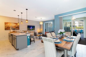 4 bedrooms, soundproofing, Internet - Splendid 4 Bd w Pool Close to Disney Champions Gate 1006 (Davenport)