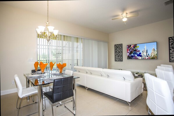 House | 3 bedrooms, desk, soundproofing, Internet - Fabulous Vacation Home w Screened Pool Close To Disney 146 (Davenport)