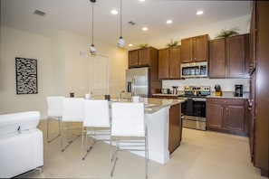 House | 3 bedrooms, desk, soundproofing, Internet - Fabulous Vacation Home w Screened Pool Close To Disney 146 (Davenport)