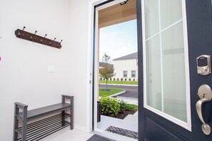 4 bedrooms, desk, soundproofing, Internet - Family Friendly 4Bd With Pool Solara Resort 1517 (Kissimmee)