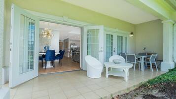 Apartment | 3 bedrooms, desk, soundproofing, Internet