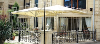 Deluxe Hotel Ganja