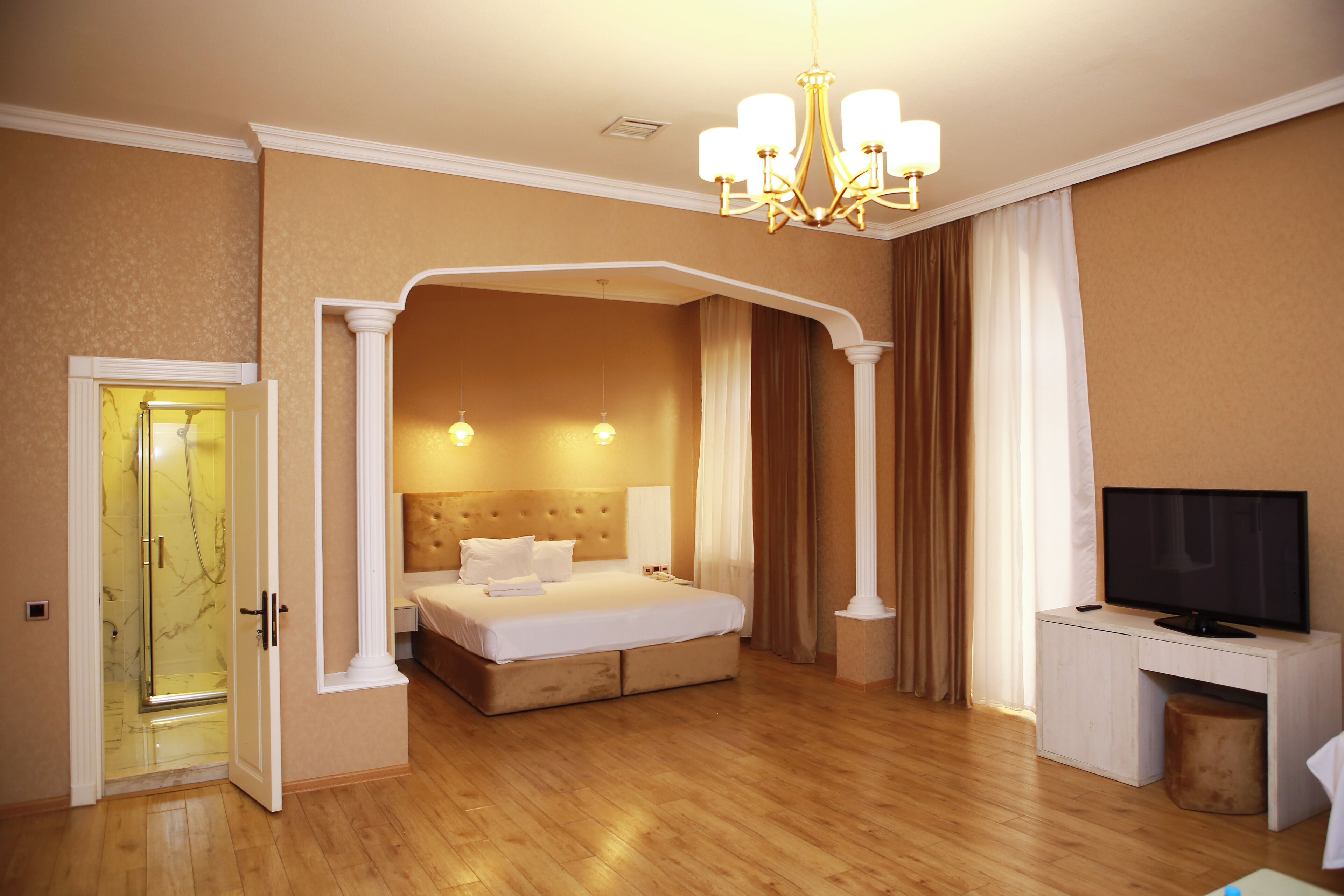 Standard Double or Twin Room | Blackout drapes, soundproofing, free WiFi, bed sheets