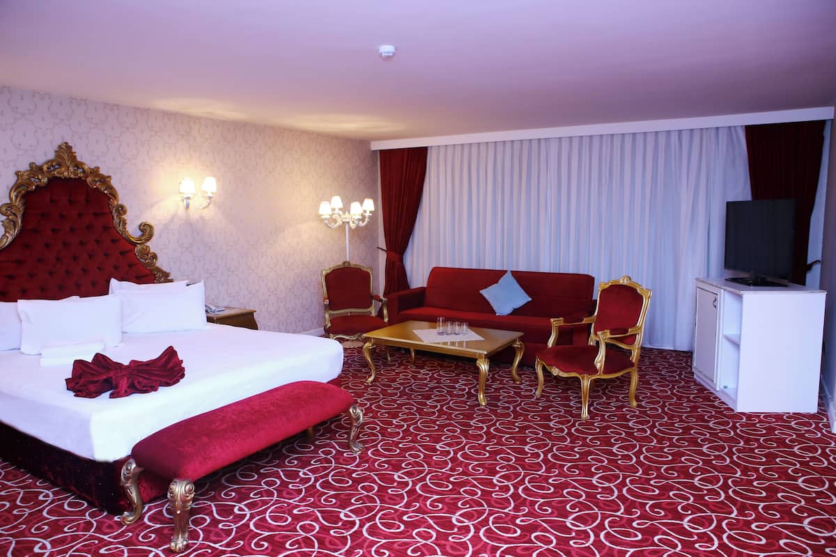 Deluxe suite | 1 slaapkamer, verduisterende gordijnen, geluiddichte muren, gratis wifi