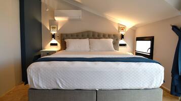 Standard Room | 1 bedroom, in-room safe, free WiFi, bed sheets