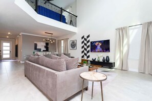 Casa | 5 camere, una scrivania, insonorizzazione, Internet