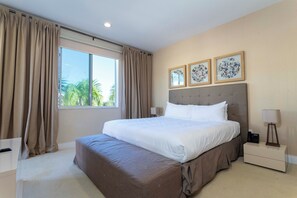 Apartment | 4 bedrooms, in-room safe, desk, Internet - Gorgeous 4 Bd Close to Disney Magic Village 3114 (Kissimmee)