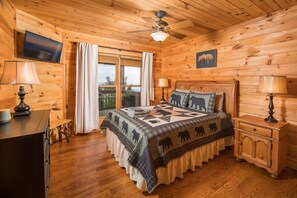 3 bedrooms, desk, iron/ironing board, free WiFi - Cabin with Amazing Mountain Views*Hot tub*Fire pit (Boone)