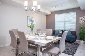 Ferienhaus | 2 Schlafzimmer, Schreibtisch, Internetzugang