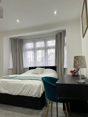 2 habitaciones, wifi gratis y ropa de cama