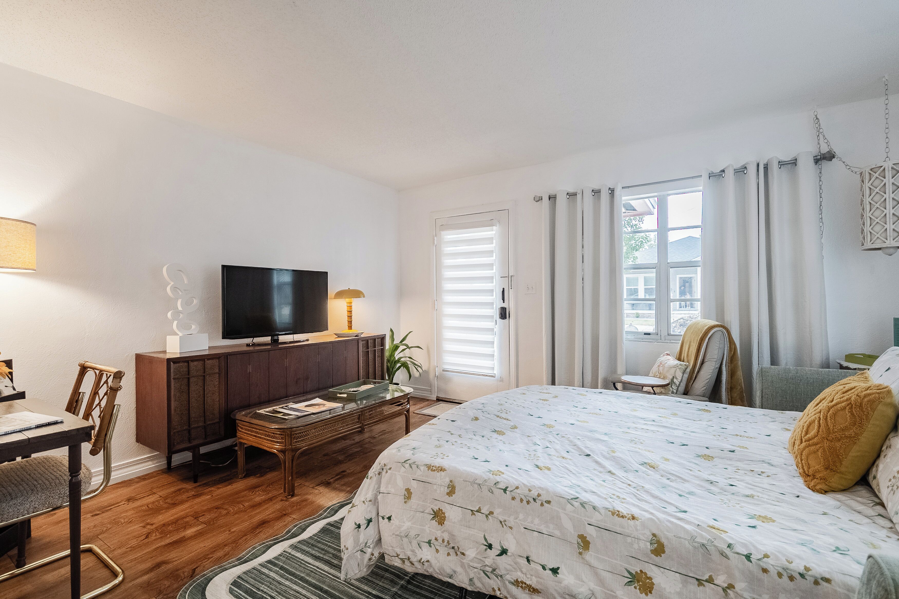 1 chambre, fer et planche à repasser, Wi-Fi gratuit, draps fournis