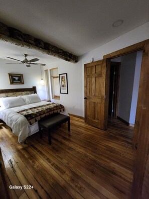 1 Schlafzimmer, Bügeleisen/Bügelbrett, kostenloses WLAN, Bettwäsche