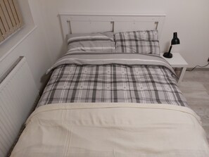 Apartment, 1 Queen Bed | 1 bedroom, iron/ironing board, free WiFi, bed sheets - Captivating 1-bed Apartment in Waltham Cross (Waltham Cross)