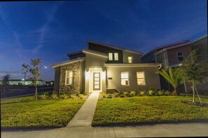 8 bedrooms, Internet