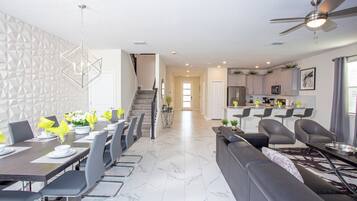 Villa | 8 bedrooms, Internet