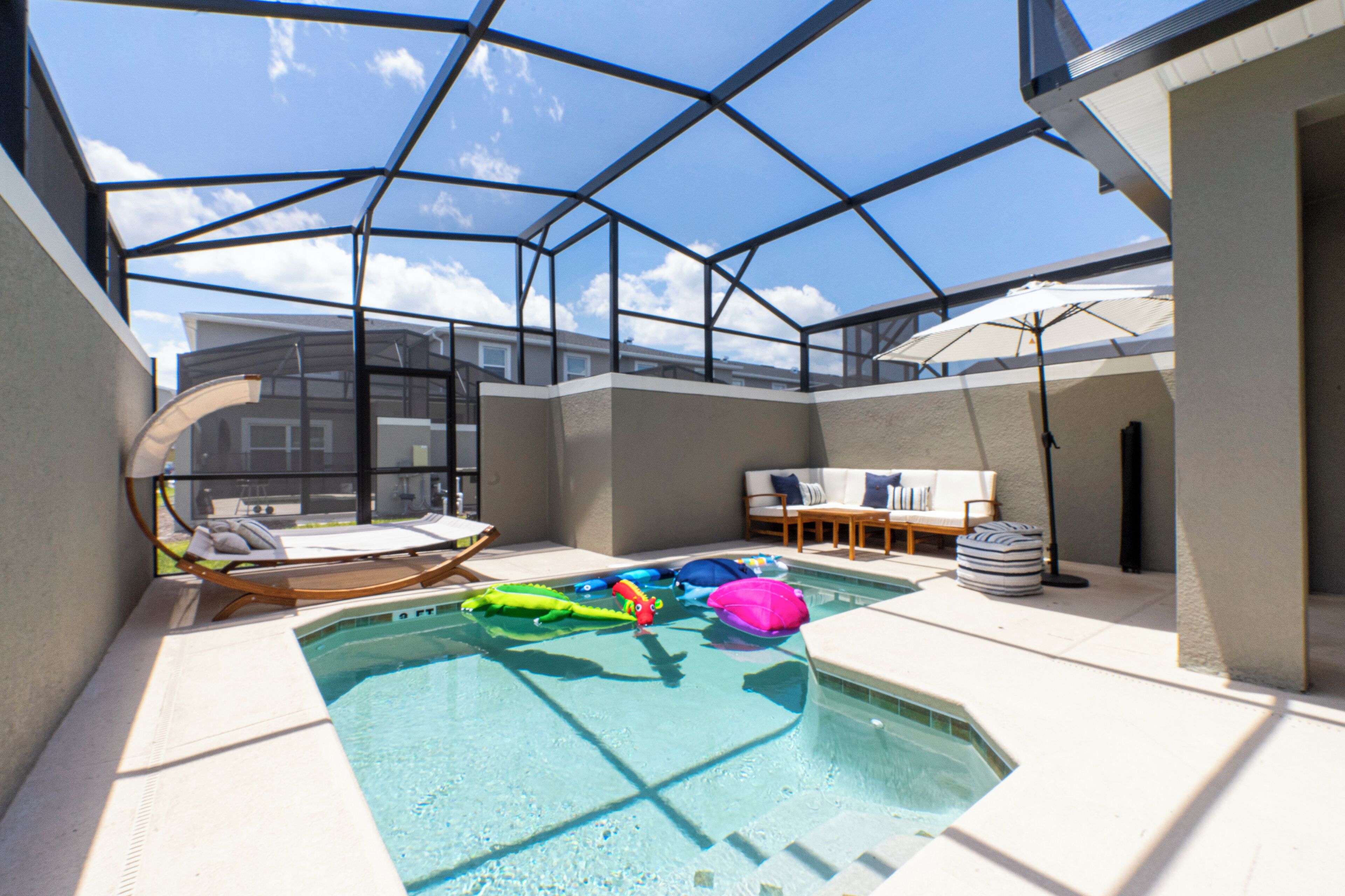 Apartment | 5 bedrooms, desk, soundproofing, Internet