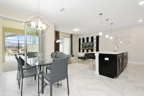 House | 4 bedrooms, Internet