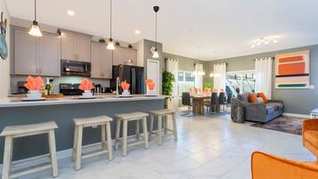 Apartment | 5 bilik tidur, meja, kalis bunyi, Internet