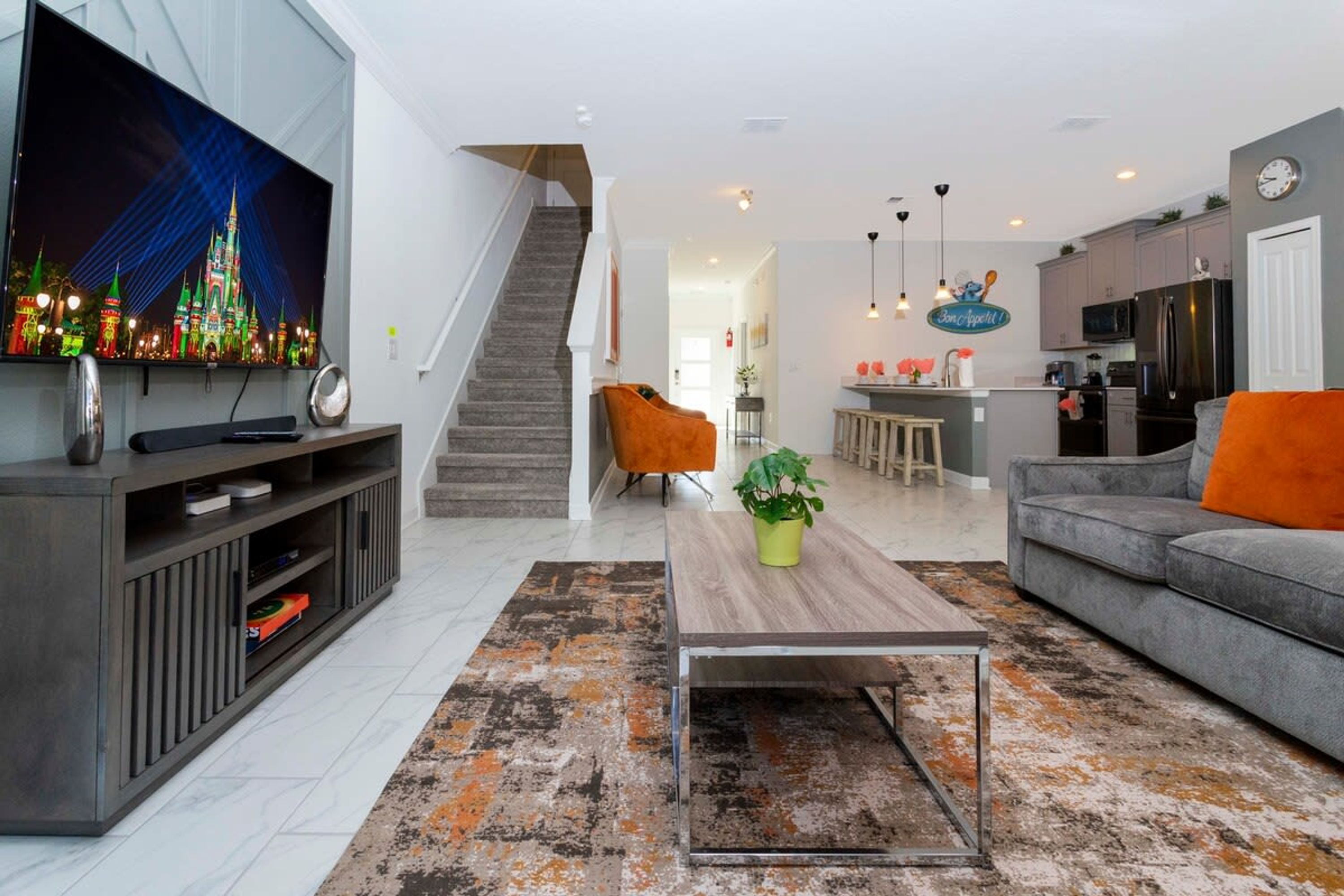 Apartamento | 5 dormitorios, sistema de insonorización, Internet