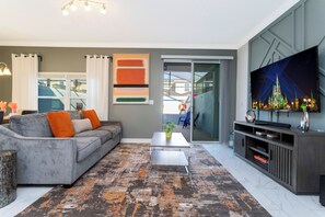 5 bedrooms, soundproofing, Internet - Wonderful 5 Bd Close to Disney Storey Lake 2980 (Kissimmee)