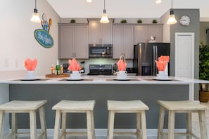 Apartment | 5 bedrooms, soundproofing, Internet - Wonderful 5 Bd Close to Disney Storey Lake 2980 (Kissimmee)