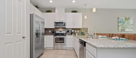 Apartment | 4 bedrooms, Internet