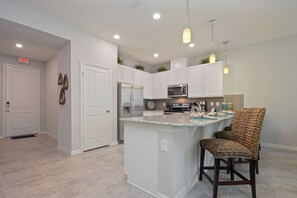 4 bedrooms, Internet - Family Friendly 4beds Close to Disney Compass Bay Resort Orlando 5102 (Kissimmee)