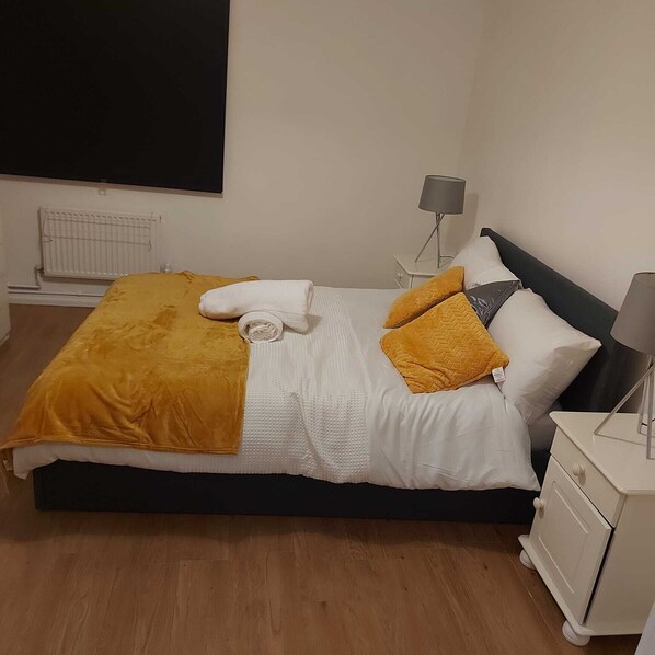 Appartement | 2 chambres, fer et planche à repasser, Wi-Fi gratuit, draps fournis