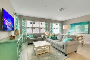 4 bedrooms, Internet - Family Friendly 4 Bedroom Close to Disney in Orlando Area 5116 (Kissimmee)