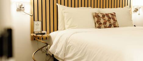 Classic Room, 1 Queen Bed | Premium bedding, memory-foam beds, blackout curtains, free WiFi