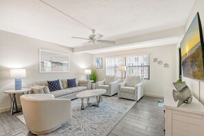 Smart TV, DVD player, books, offices - Condo on Siesta Key, steps from soft, white sands. Best location on the Key! (Sarasota)