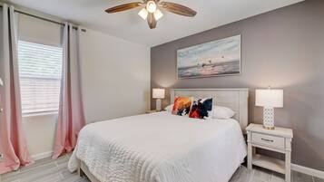 2 bedrooms, desk, iron/ironing board, free WiFi