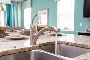 7 bedrooms, Internet - Marvelous 7 Bd w Pool Close to Disney Solterra 6086 (Davenport)