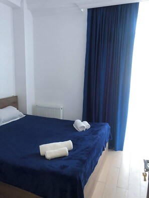 1 Schlafzimmer, Schreibtisch, Bügeleisen/Bügelbrett, WLAN