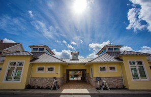 Apartment | 4 bedrooms, desk, soundproofing, Internet - Gorgeous 4 Bedroom Family Friendly Close to Disney 7573 (Kissimmee)