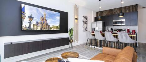 Apartment | 3 bedrooms, desk, Internet