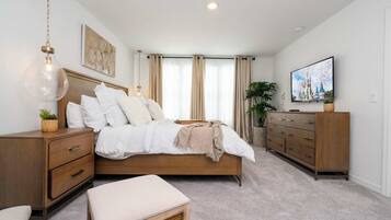 House | 3 bedrooms, desk, Internet
