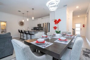 4 bedrooms, desk, iron/ironing board, Internet - Gorgeous 4Bd With Pool at Storey Lake Resort 4475 (Kissimmee)