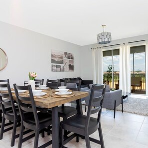 3 bedrooms, in-room safe, desk, soundproofing - Gorgeous 3Bd Close to Disney Champions Gate 993 (Davenport)